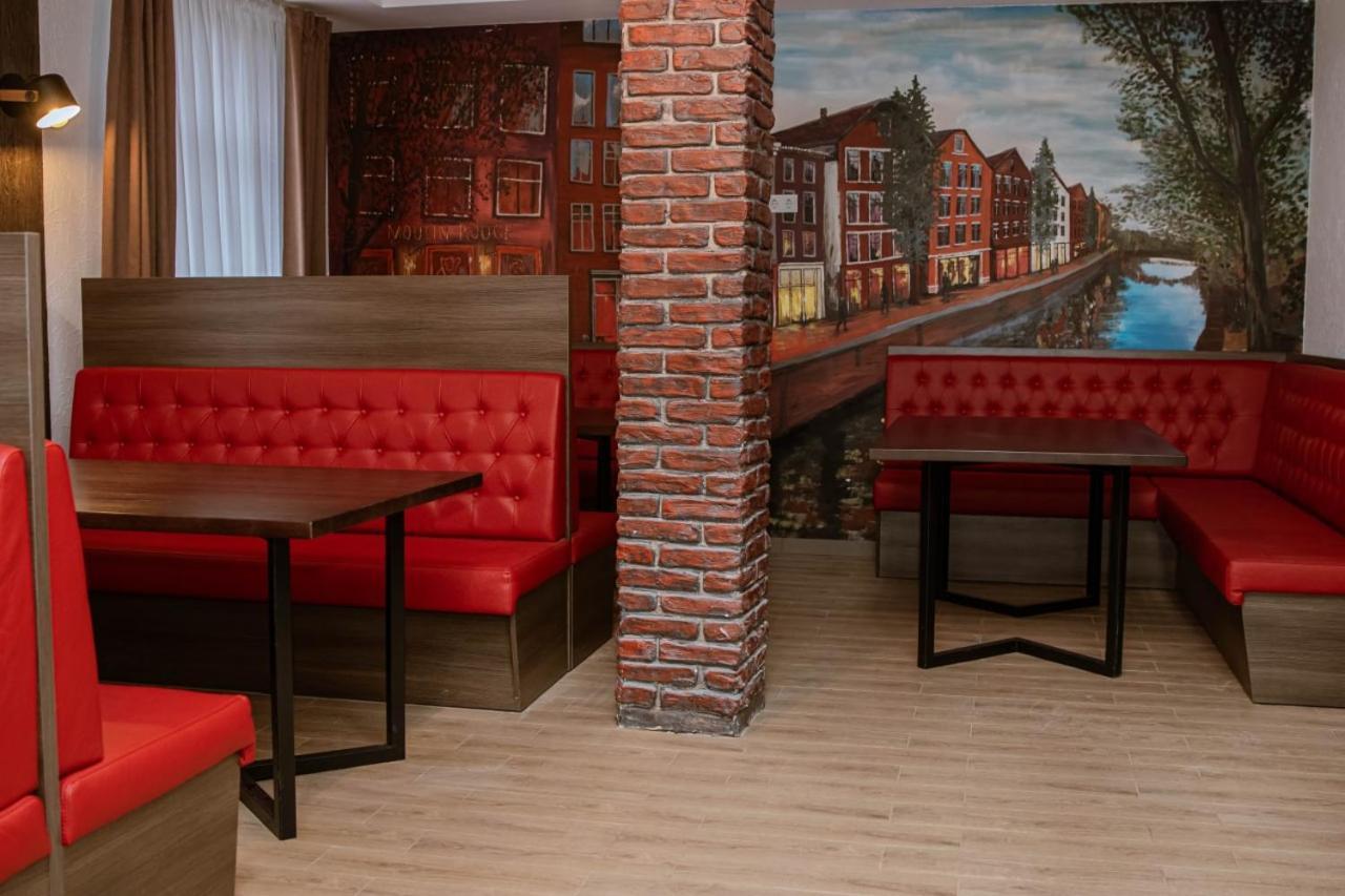 Graff Hotel Dnjepropetovsk Buitenkant foto