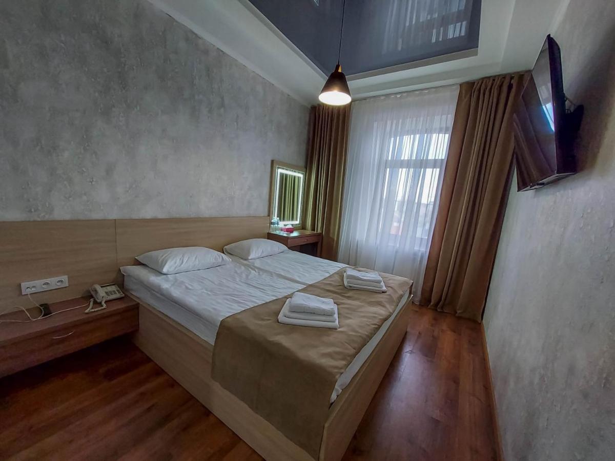 Graff Hotel Dnjepropetovsk Buitenkant foto