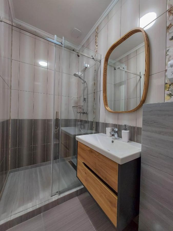 Graff Hotel Dnjepropetovsk Buitenkant foto