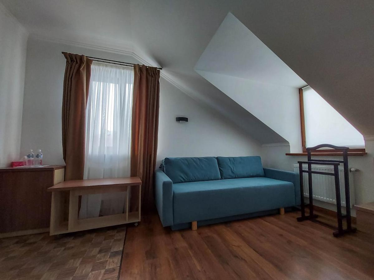 Graff Hotel Dnjepropetovsk Buitenkant foto