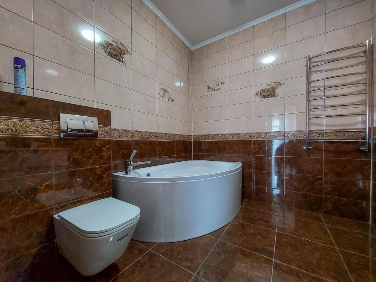 Graff Hotel Dnjepropetovsk Buitenkant foto